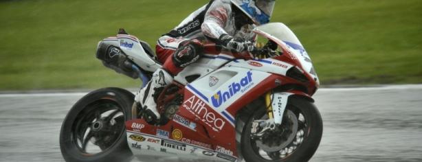 Carlos Checa