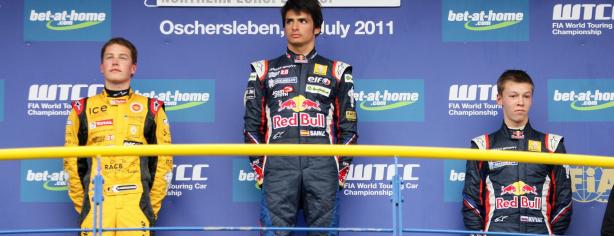 Carlos Sainz Jr. en el podio de Alemania
