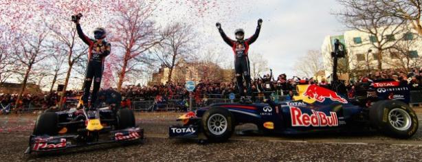 Vettel y Webber en Milton Keynes