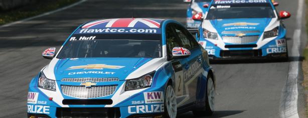 Rob Huff en el Chevrolet Cruze