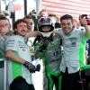 Aoyama celebra su décima posición/ Team Aspar