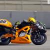 Chip Yates compitiendo con su moto eléctrica