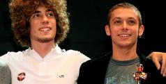 Marco Simoncelli y Valentino Rossi/ motogp.com