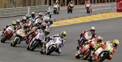Pilotos de MotoGP durante el inicio de una carrera/ lainformacion.com/ EFE